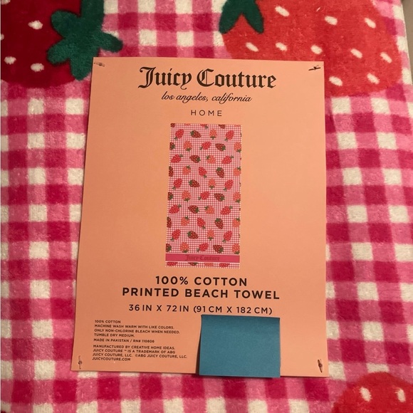Juicy Couture strawberry beach towel - Picture 2 of 4